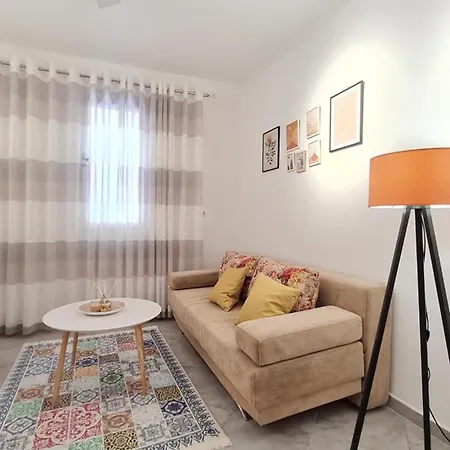 Appartement Your Far Away From Home! Tirana