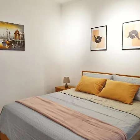 Apartamento Your Far Away From Home! Tirana